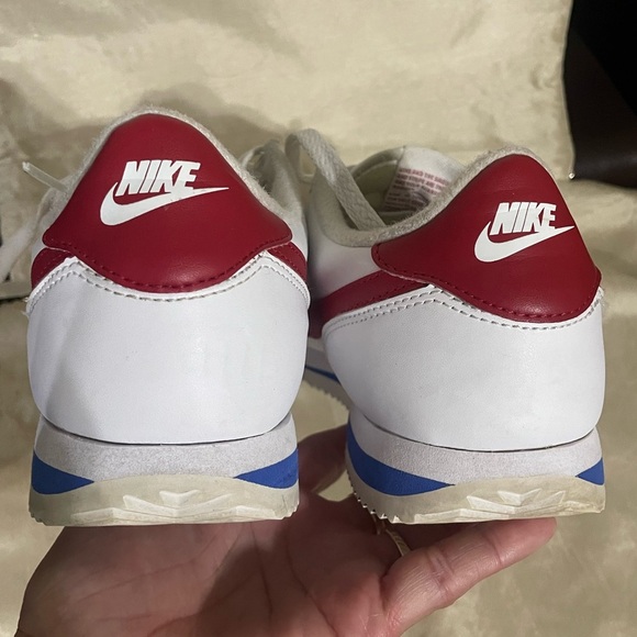 Nike Cortez Forrest Gump
Basic White‎ Varsity Red
819719-103 - Size 8 - Picture 6 of 13